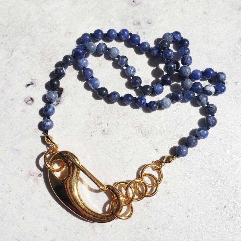 Collar hilado corto con piedras - Imagen 2