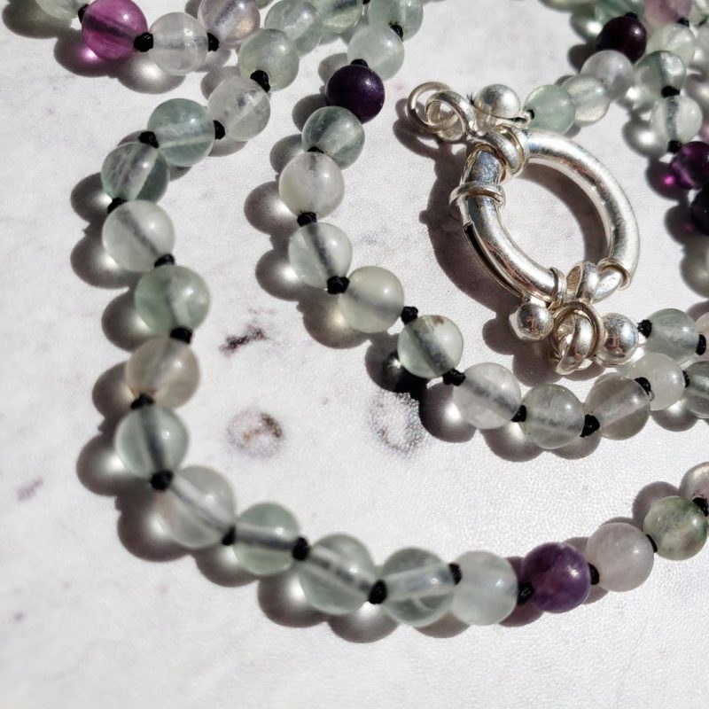 Collar hilado largo con piedras - Imagen 14