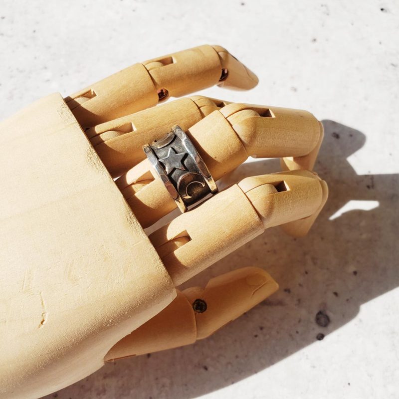 Anillo con 3 figuras
