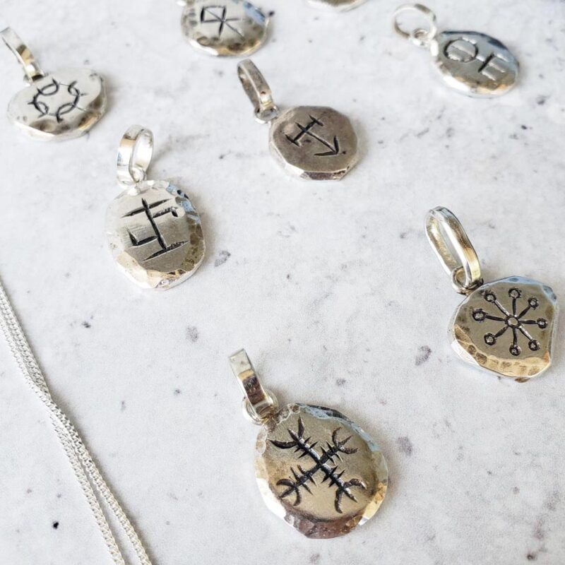 Colgante talisman runa - Imagen 36