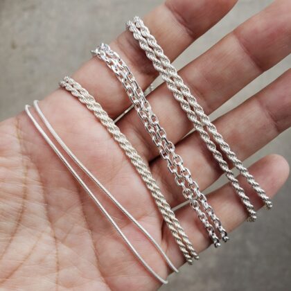 Cadena plateada